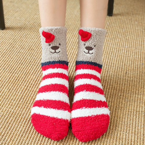 Cross-border Amazon coral velvet Christmas socks three-dimensional cartoon pattern old man elk socks wholesale floor socks sleep