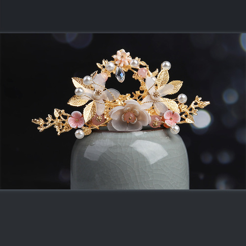 Hanfu Headwear for Women, Ancient Style with Flowing Silks, Hairpin with Gold Color, Hair Comb for Brides, Hair Adornments for Girls, Ethereal Set