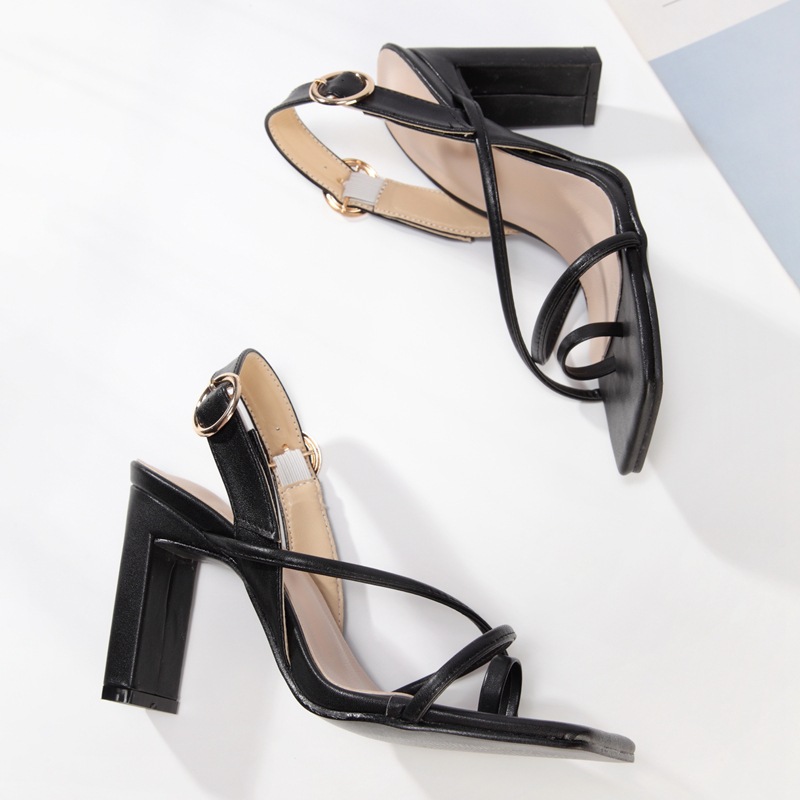 Slip-On-Sandalen mit quadratischem Absatz und Sandalen in Übergröße_voghion.com