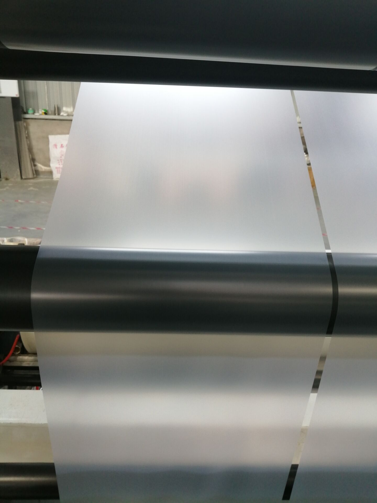 PE保护膜PE静电膜透明贴膜吸附自粘产品厂家塑封膜高温防护防静电