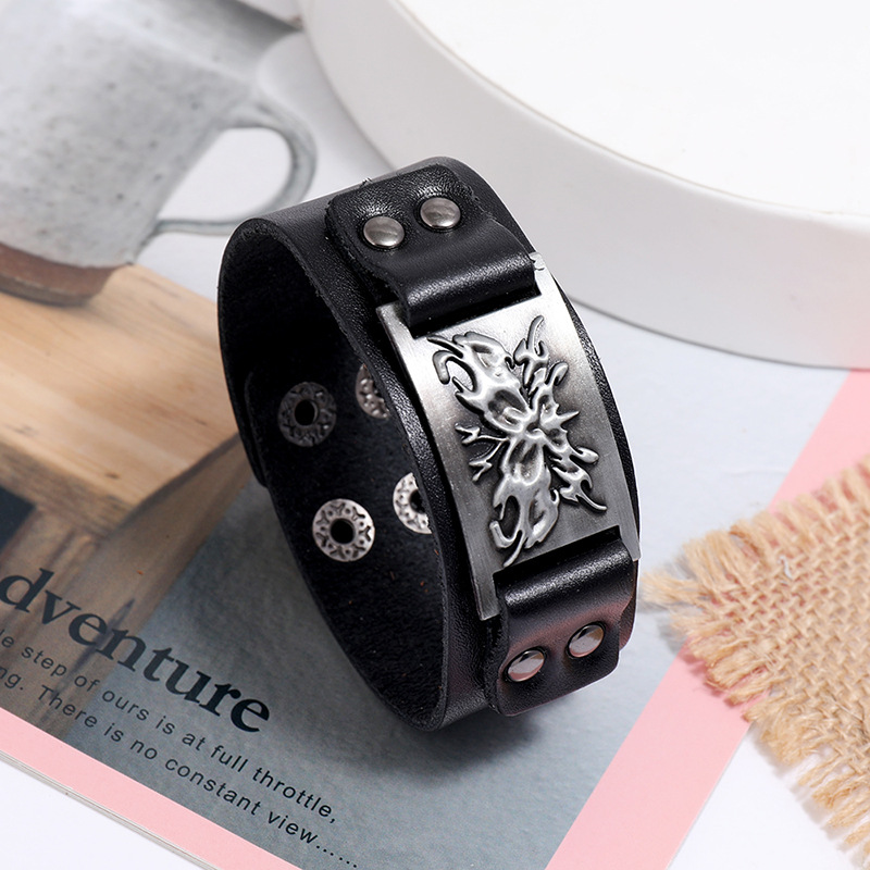 Hersteller Quelle Retro Gewebtes Punk-rindsleder-armband Grenz Überschreitende Hip-hop-accessoires Legierung Schmetterling Herren Breite Leder Ornamente display picture 2