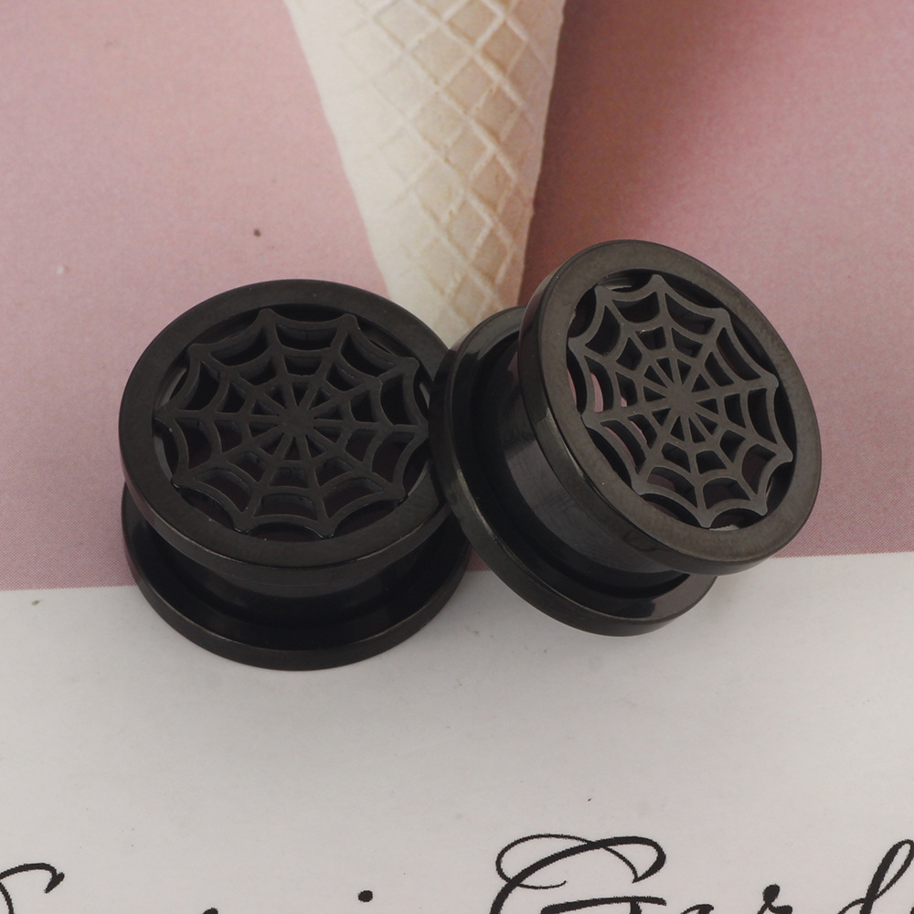 Pointed titanium steel lip stud product view