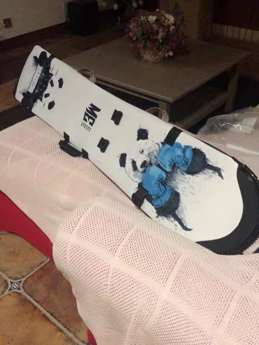 BABB7E305EEF60E8DDE1963FC14C1B