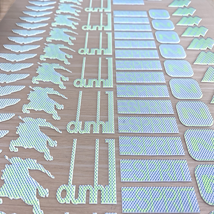 硅胶烫画 厚版商标 牙刷点硅胶 硅胶热转印烫标 服装logo烫标定做