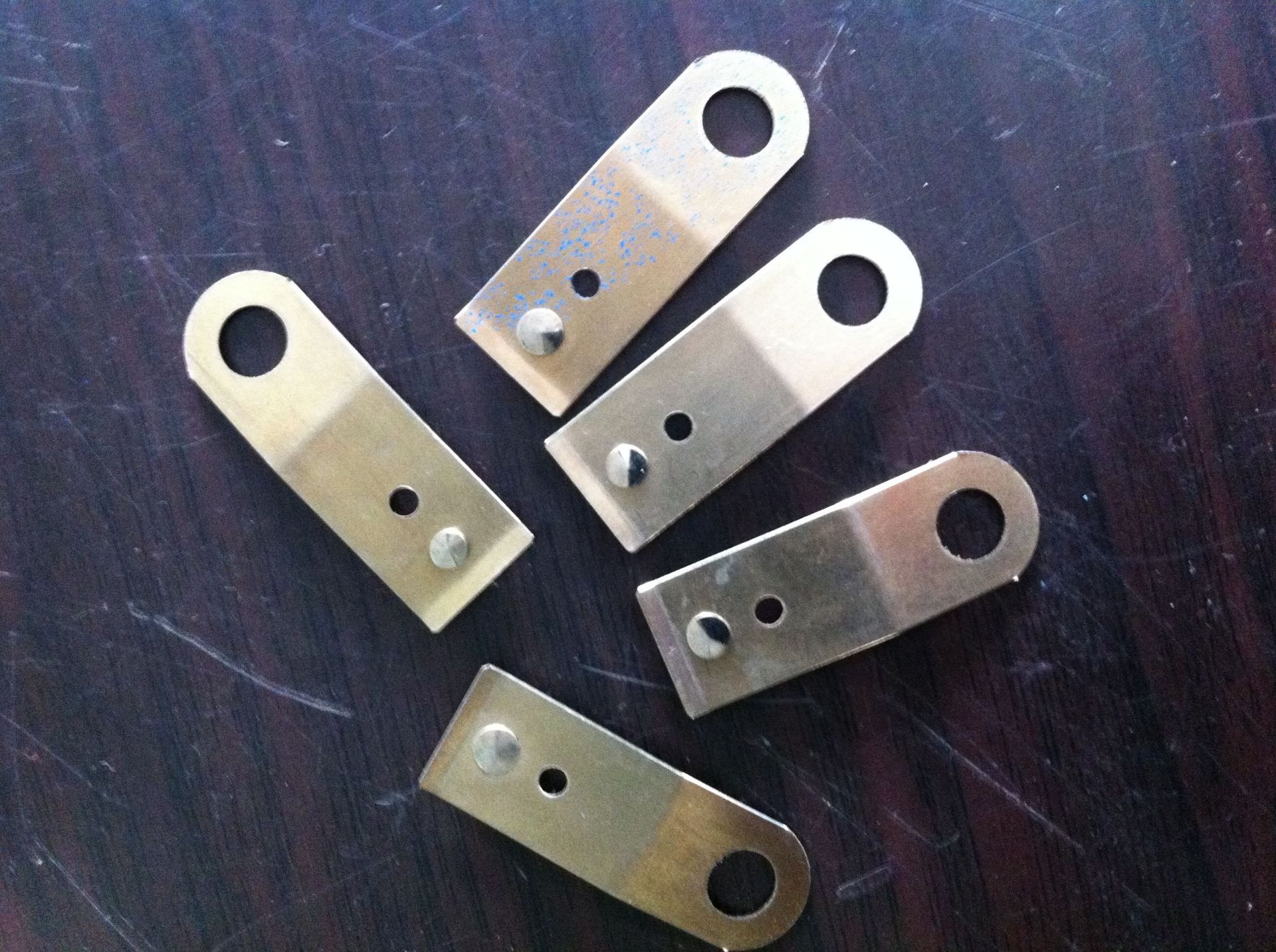 钨触点半自动铆点机  汽车喇叭钨触点 铆接设备 触点自动铆接