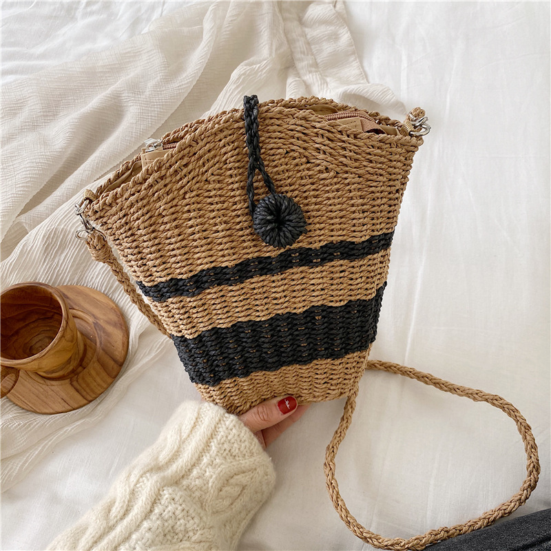 Retro straw woven one-shoulder bag
