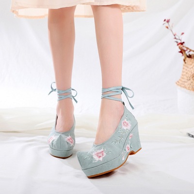2020新款绣花鞋复古8cm高跟牛筋软底汉服鞋女士提花古装搭配布鞋|ru