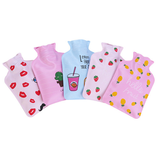 Manufacturer Korean version of small fresh water-filled hot water bottle for children and students hand warmer cartoon mini hand warmer bag