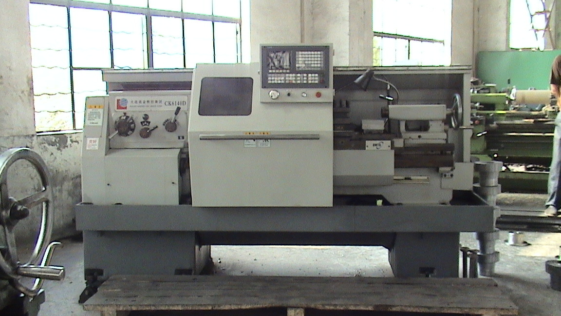 CK6140D數控車床