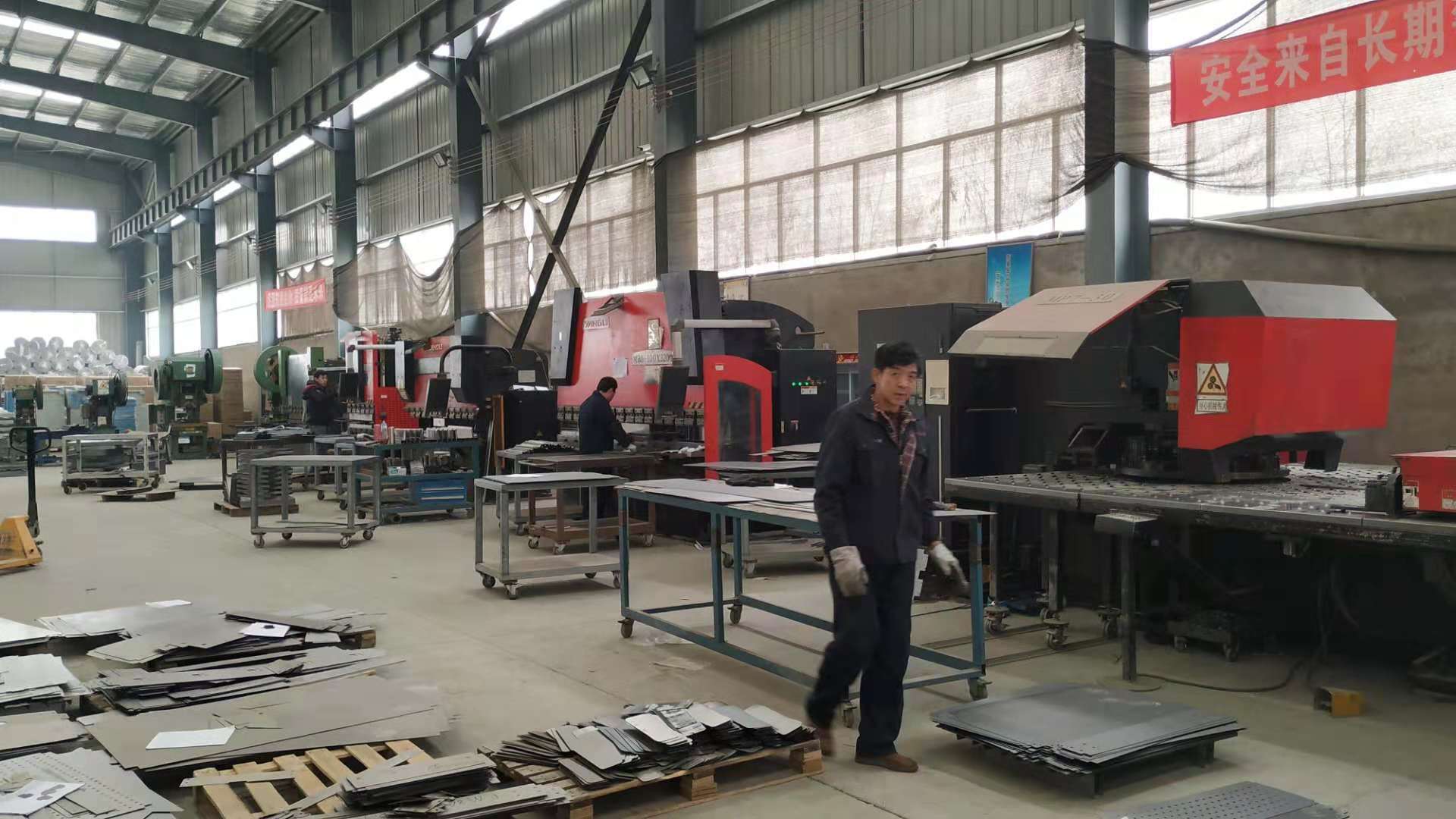 Верстак слесарный Jinggu Hongyuan HYW-002 1500х750х800