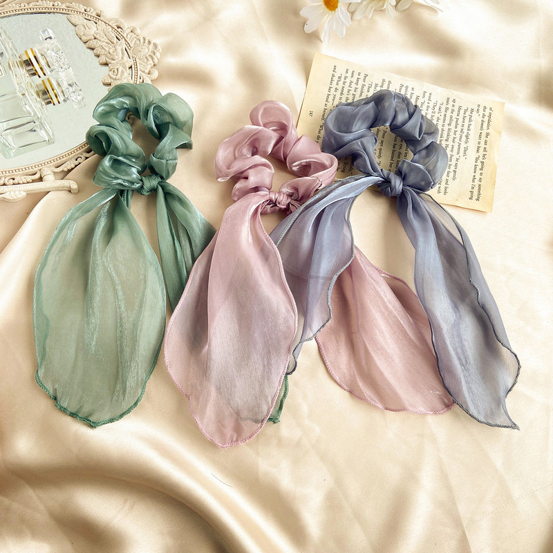Hot Selling Fashion Romantic Pearly Streamer Romantic Hair Scrunchies Wholesale display picture 4