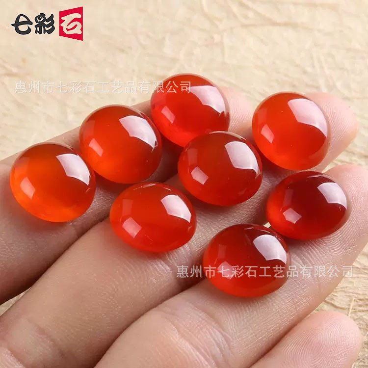 [Rote Achat Ringfassung] Halbkugelförmige rote Perlenform Ringfassung, ovaler Chalcedon loser Edelstein für DIY-Schmuckherstellung.