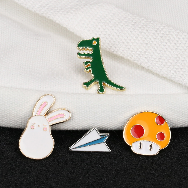 Cute Cartoon Rabbit Animal Vegetable Dripping Oil Alloy Brooch display picture 3
