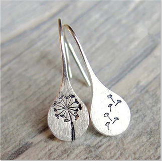 6g Weight Drop Earrings Classification 1 Piece Quantity Shopping Occasion Alloy Material Wholesale Jewelry 1 Piece Retro Flower Alloy Drop Earrings