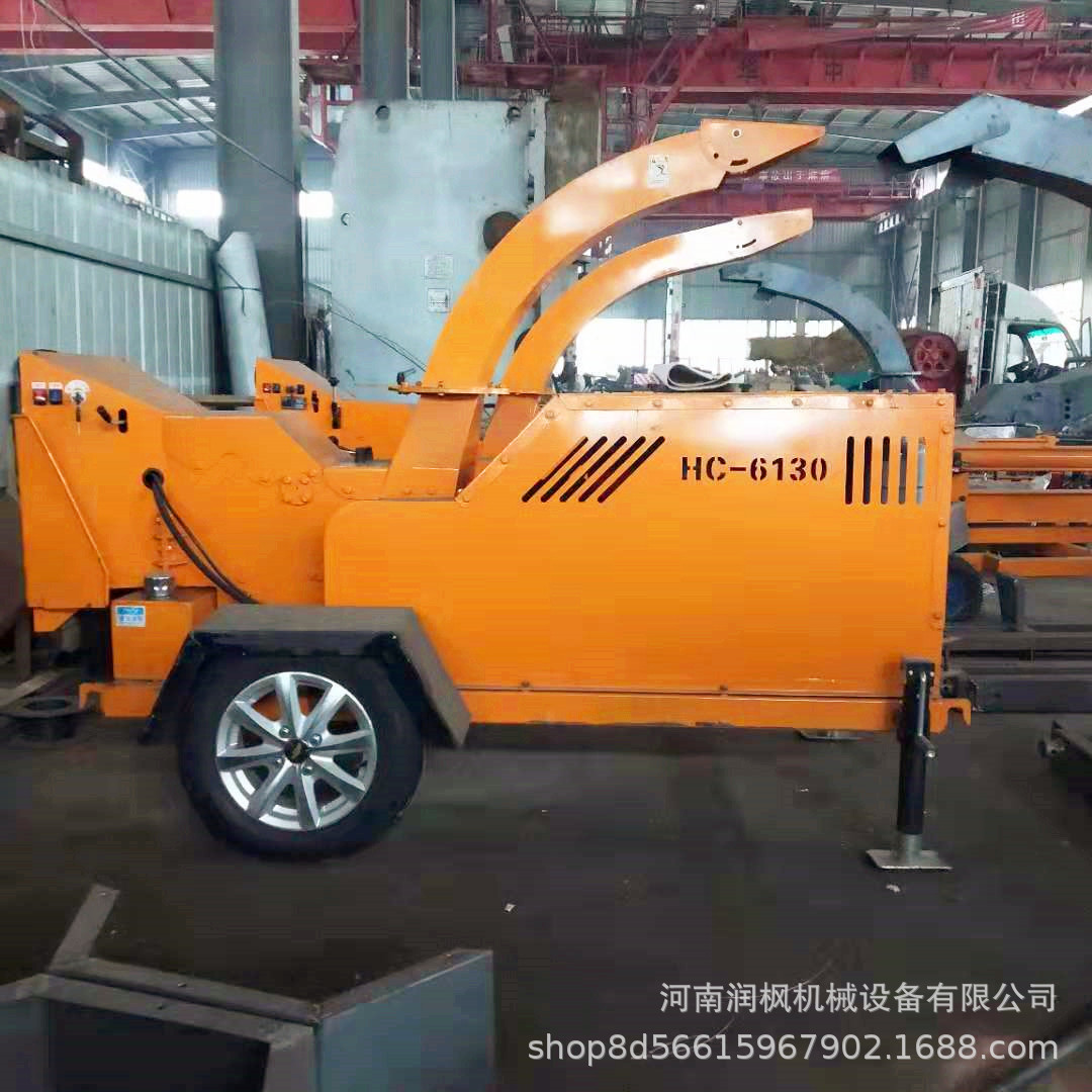 牵引式道路修剪杂树枝树干粉碎机 柴油动力削片刨花机 锯末木屑机