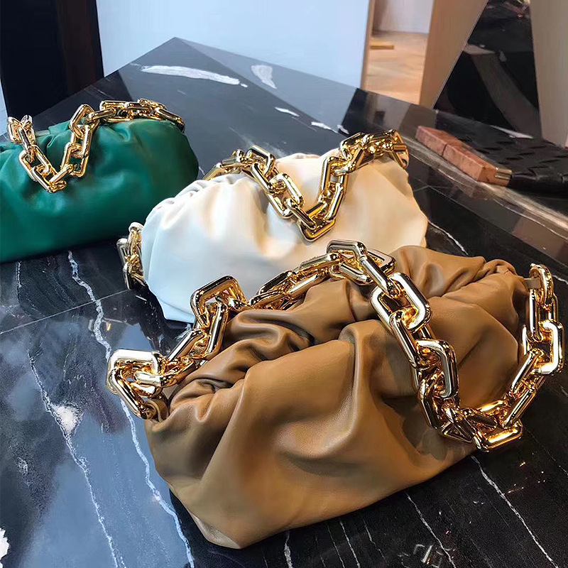 2020新款真皮女包 时尚粗链条云朵包褶皱牛皮夹子包 手提单肩包包