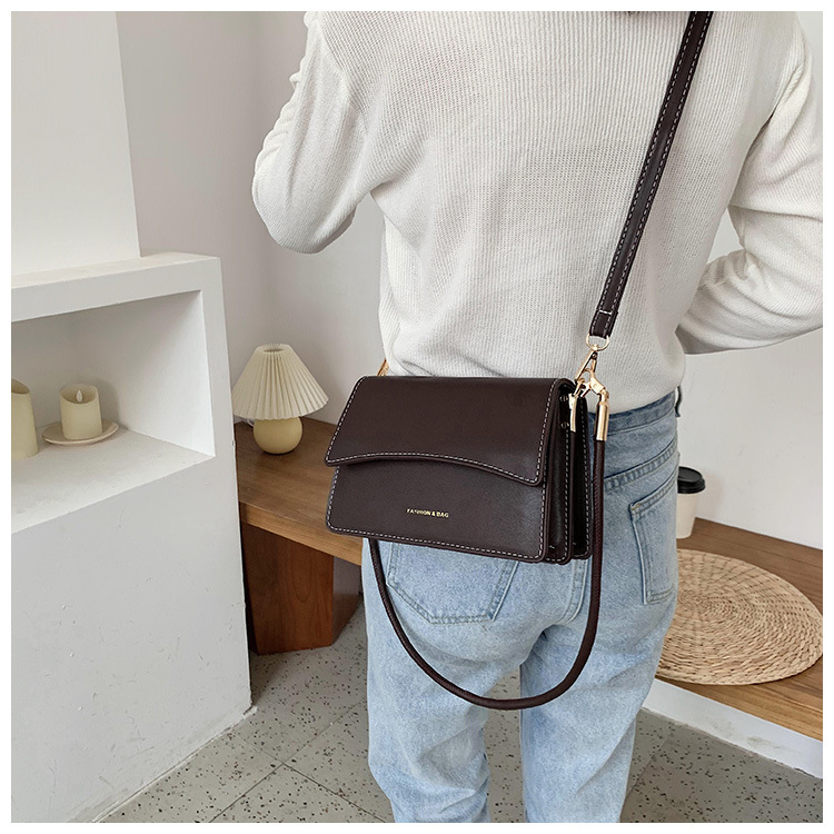 Women's Underarm Shoulder Messenger Bag display picture 7