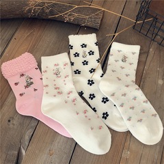秋冬新款 日系彼菲兔復古小碎花棉線女襪 森系提花透氣中筒棉襪子