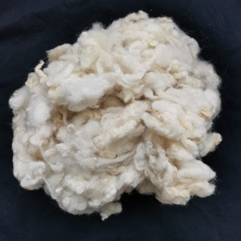 Factory hot water washing British wool wool raw material quilt clothing filling wool high fluffy no smell