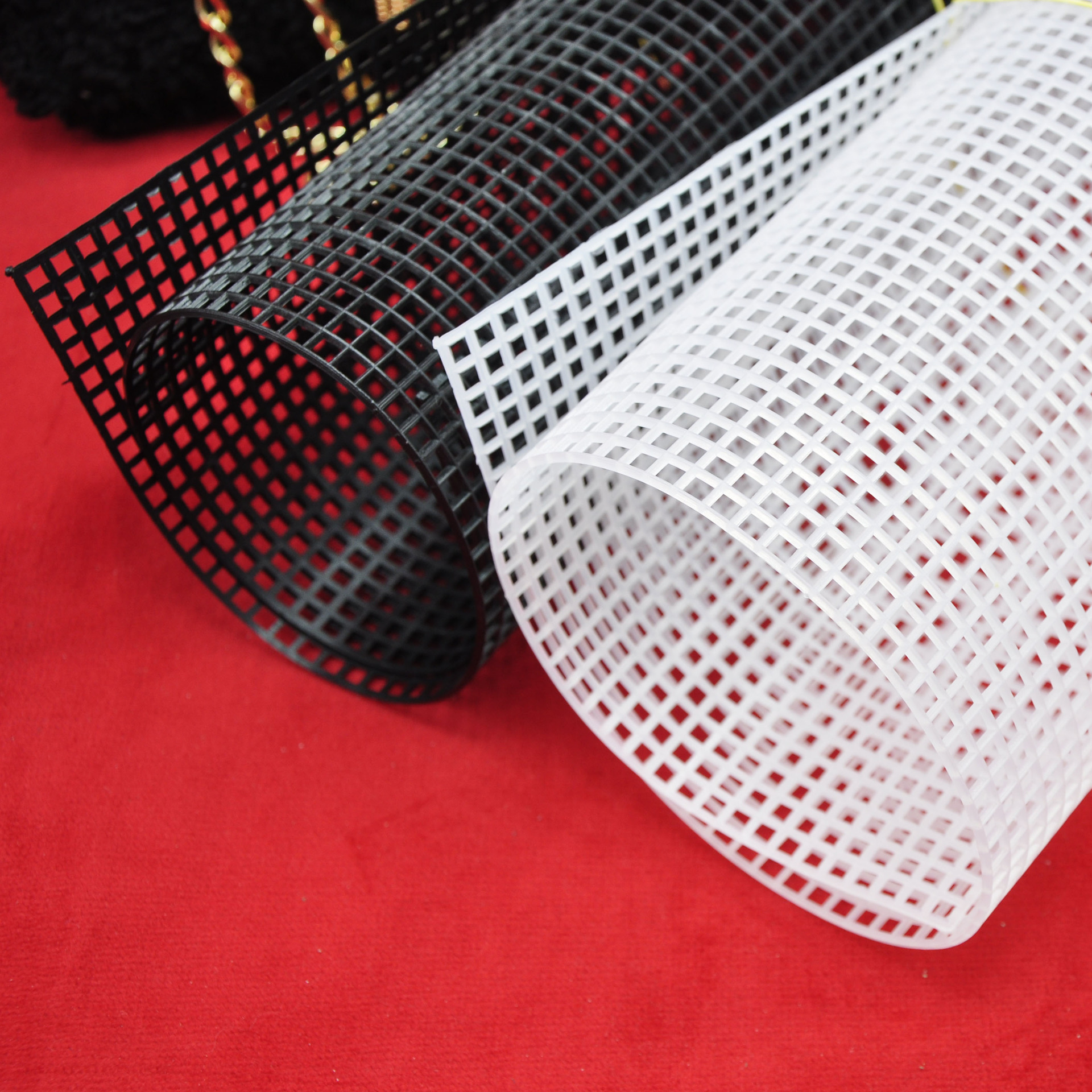 119x77 grid hook bag small eye mesh sheet  bottom sheet grid  cut arbitrarily 86 grids 101 grids white black
