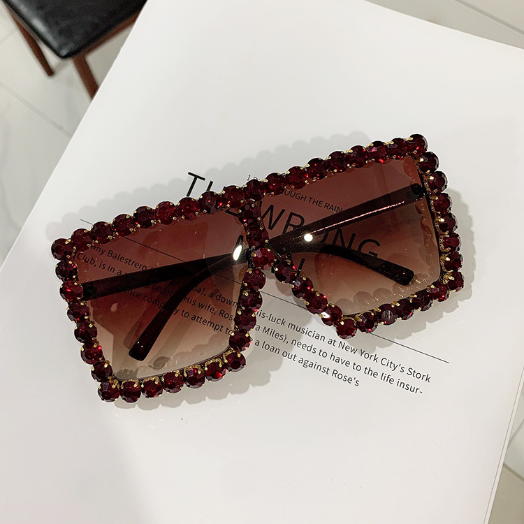 Trendy Diamond-studded Cool Big Box Sunglasses Women Fashion Sunglasses Wholesale Nihaojewelry display picture 6