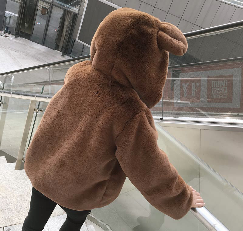 Palton damă din blană artificială cu glugă și urechi de urs_voghion.com