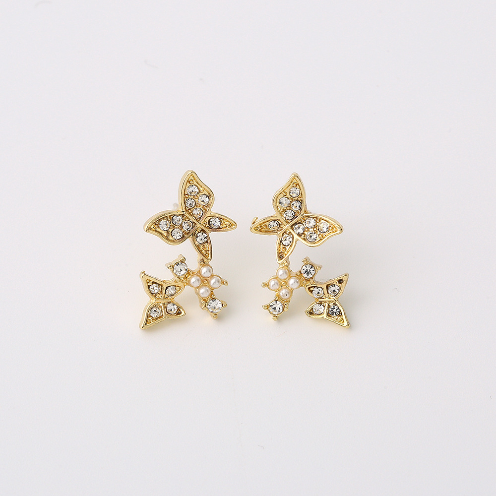 New Ear Jewelry S925 Silver Needle Diamond Pearl Butterfly Earrings Wholesale Nihaojewelry display picture 6