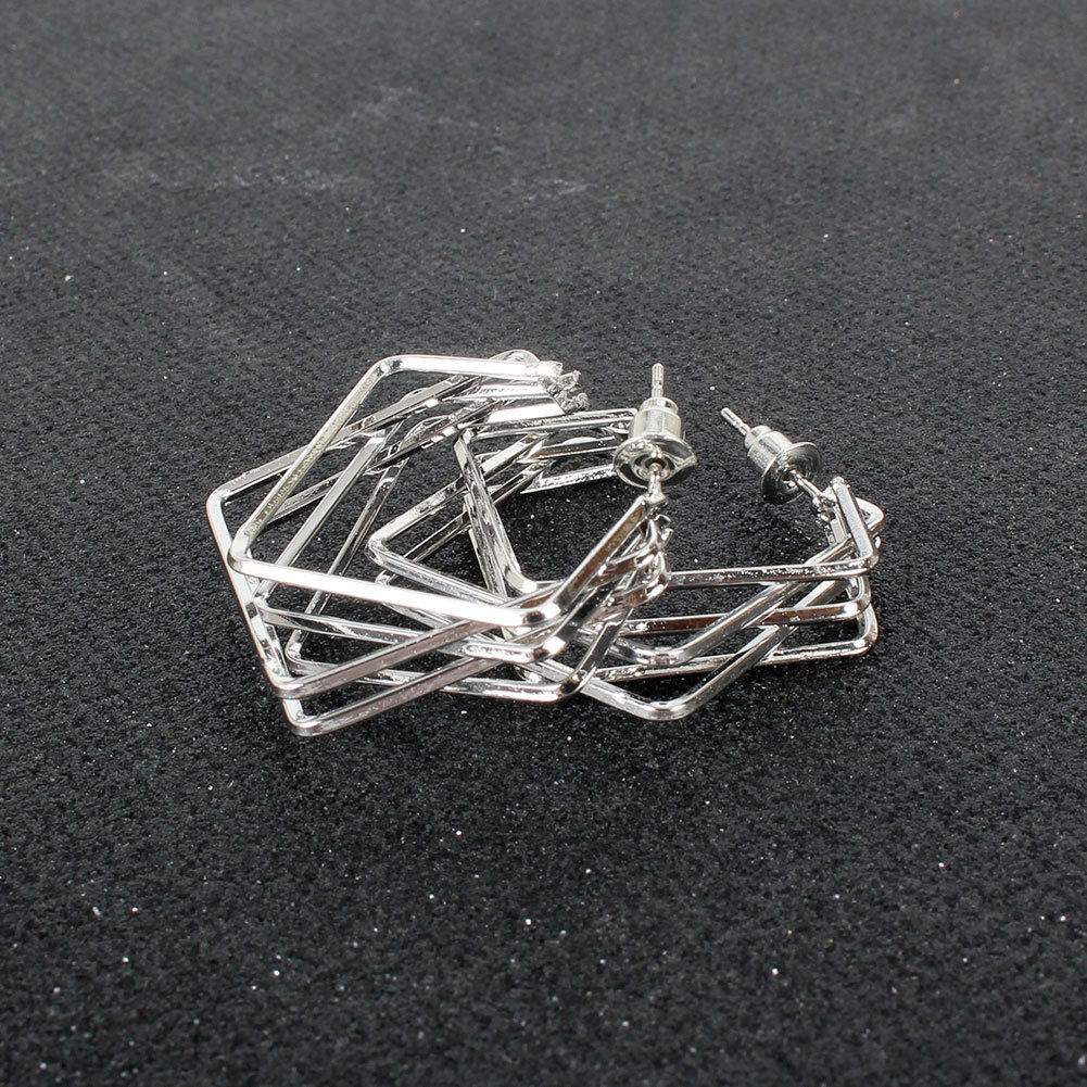 Retro Alloy Irregular Square Metal Earrings display picture 4