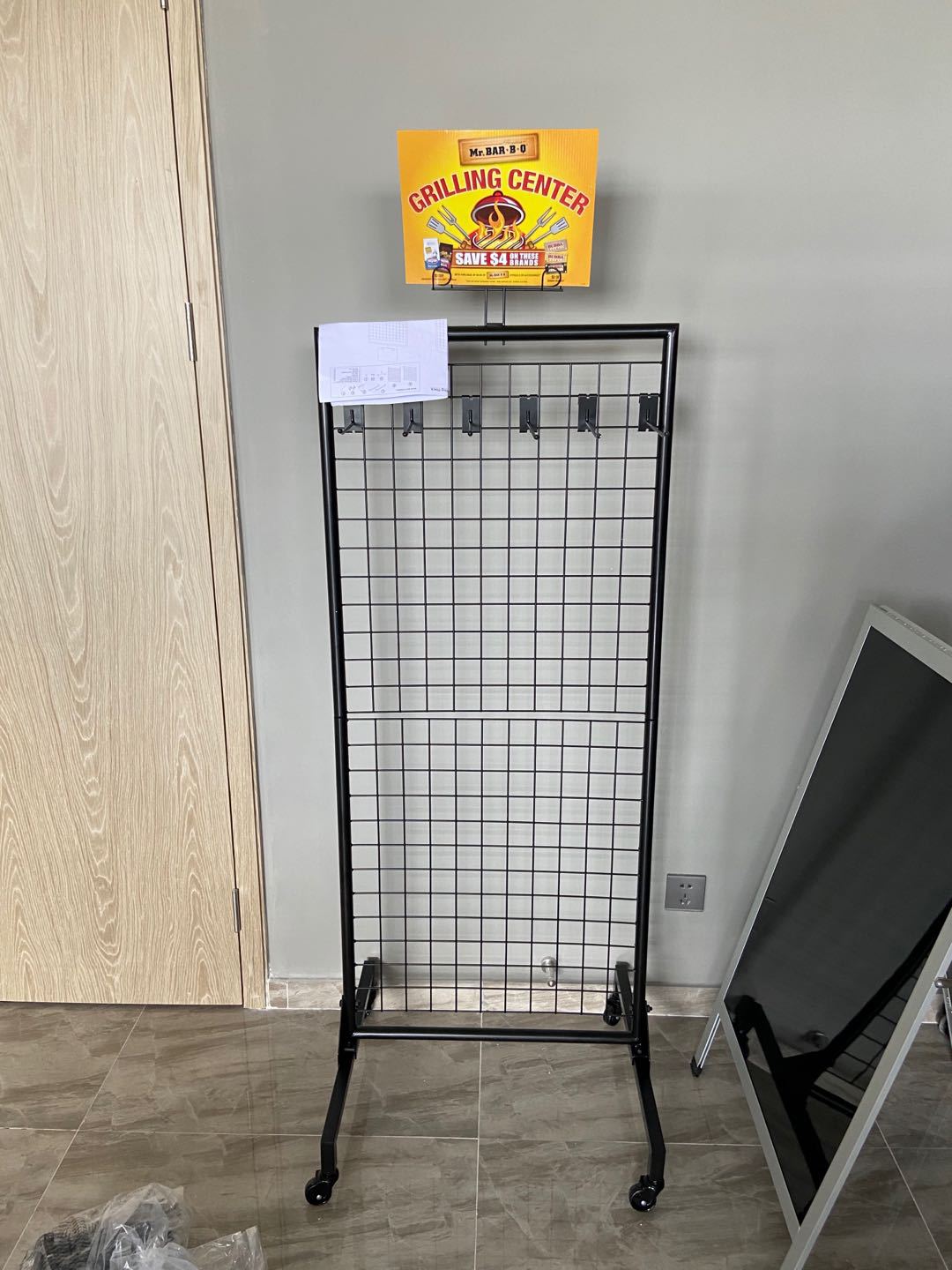 金宝力背网货架带T脚，单双面网格移动式货架，架子带挂钩展示架