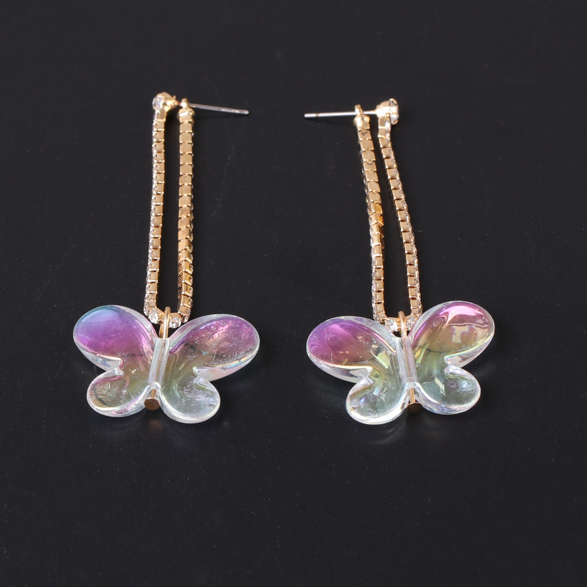 Boucles D&#39;oreilles En Diamant De Chaîne De Griffe Transparente Exagérée Géométrique Papillon Goutte Pour Les Femmes En Gros display picture 7