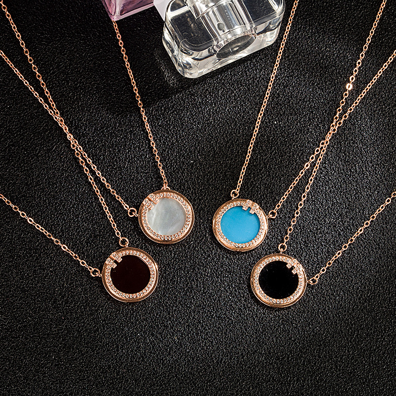 Universal organic necklace