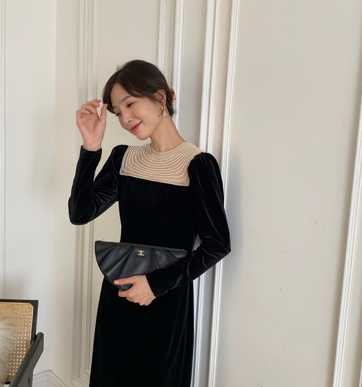 NEW OPEN韩版赫本风轻奢名媛手工珍珠修身约会仙女丝绒连衣裙5061