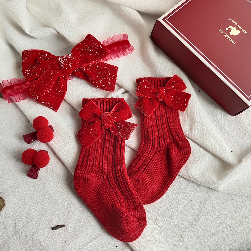 반짝이는 실버 선물 상자 (양말 + 헤어밴드 + 머리핀)