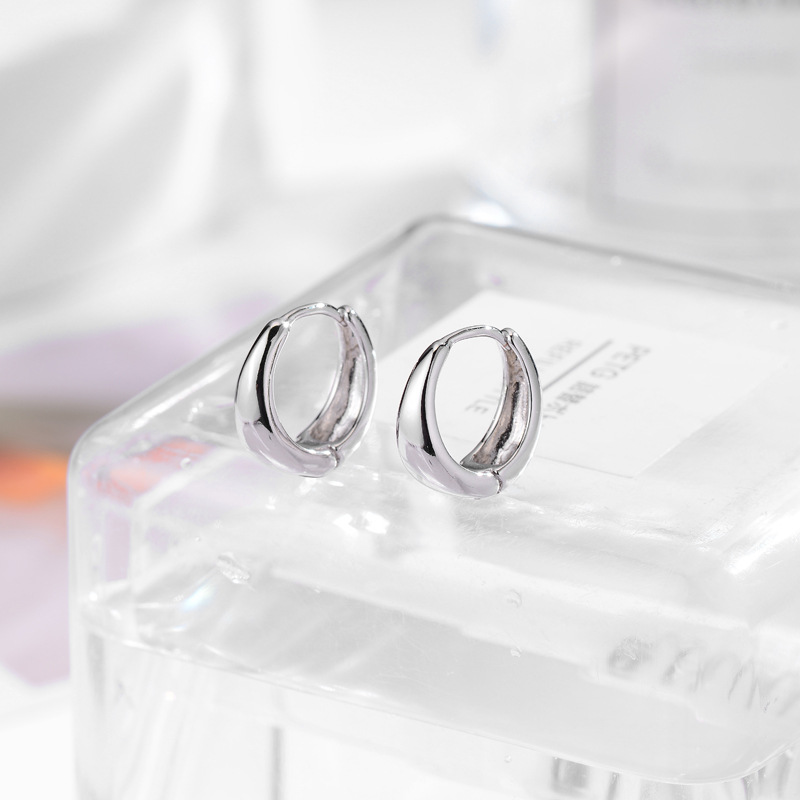 S925 pendientes de plata simples pendientes brillantes pendientes de nicho de diseño de las mujeres pendientes temperamento del todo-fósforo pendientes