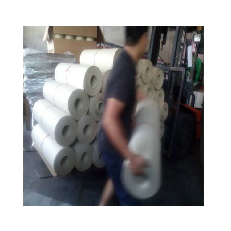 绿色 可以回收利用的 清理方便  阻燃 隔音吸声保护地面纸板