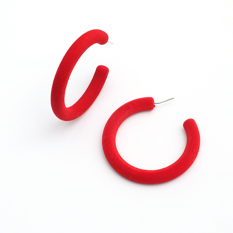 New Fashion Retro Flocking C-shaped Semicircle Minimalist Wild Exaggerated Earrings display picture 3