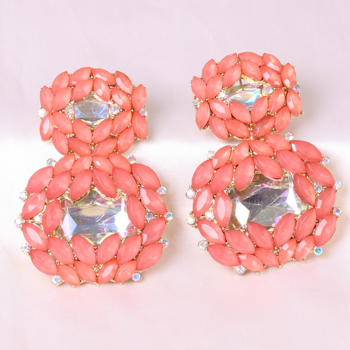 Geometric Metal Pendant Retro Handmade Fashion All-match Alloy Women's Earrings Jewelry display picture 4