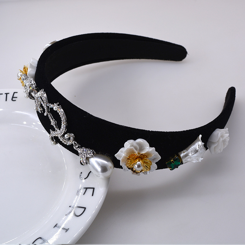 Korean New Fashion Baroque Style Inlaid Color Diamond Wide-side Cheap Headband Wholesale display picture 7