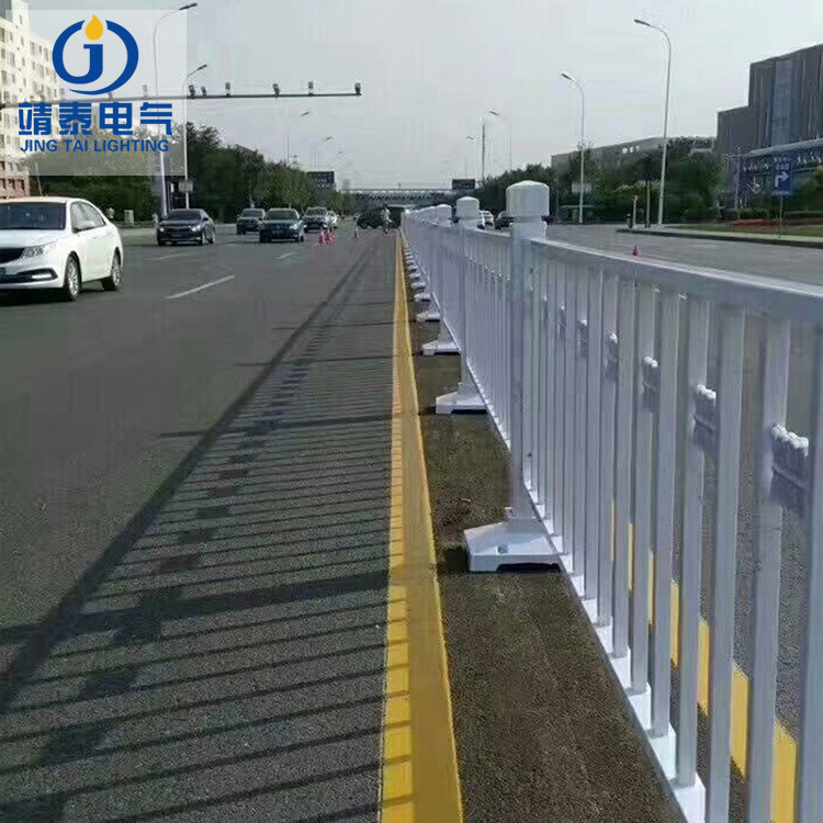市政护栏大量现货 道路隔离反光条蓝红护栏 马路中央隔离栅栏栏杆