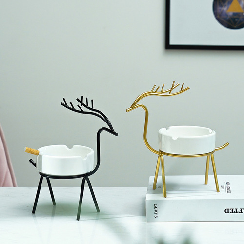 Simple iron art Nordic style deer ceramic ashtray creative home living room decoration ornaments light luxury style decorations