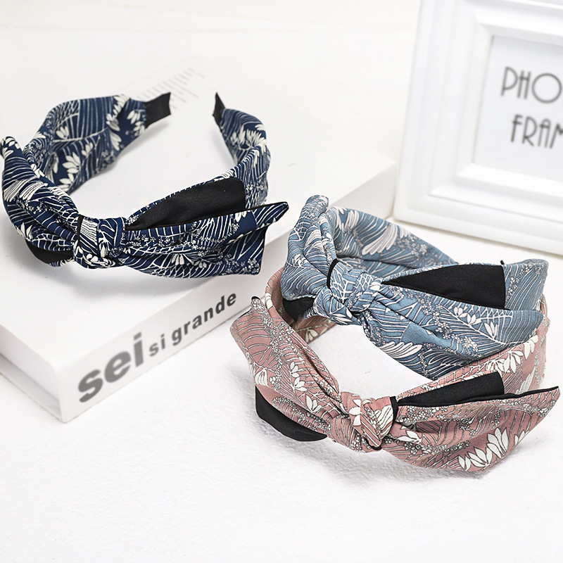 New Fashion Retro Embroidery Printed Hairband Wide-band Kink Cheap Headband Wholesale display picture 13