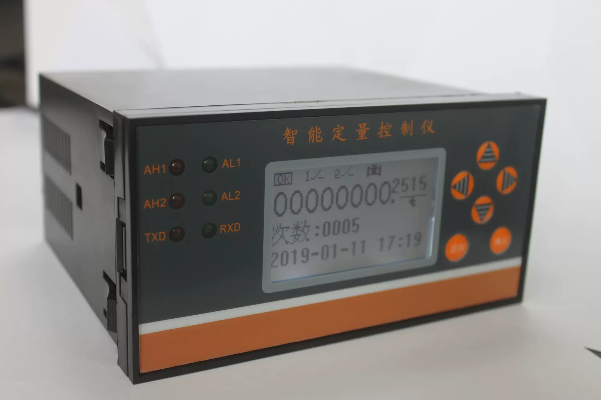 显示表脉冲信号定量控制器定量发料三路继电器报警控制仪