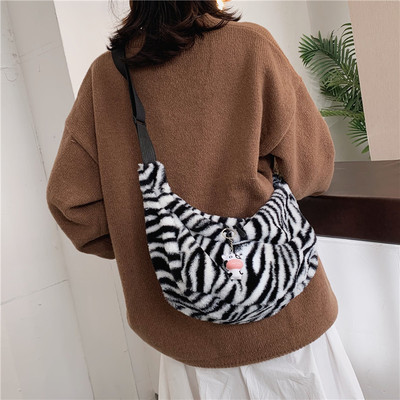 Small design bag women's bag new style shoulder bag autumn and winter fashion cute plush stripe bag