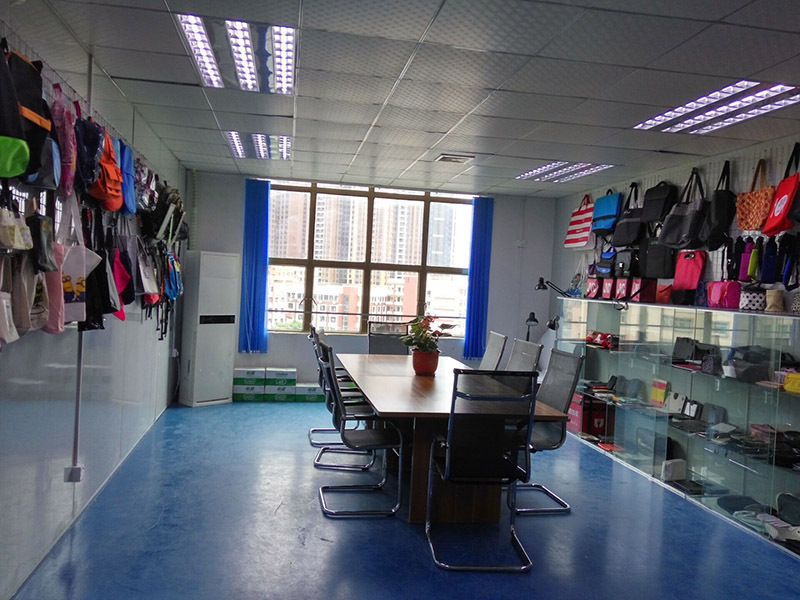 3561171586_1609533056