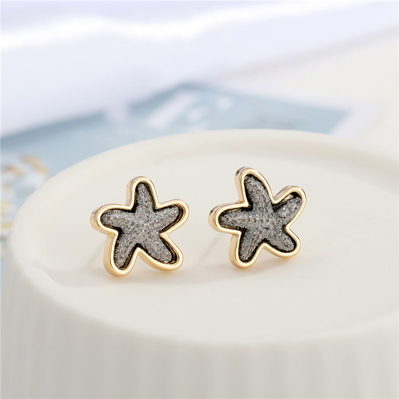 Simple  Small Starfish Earrings display picture 5