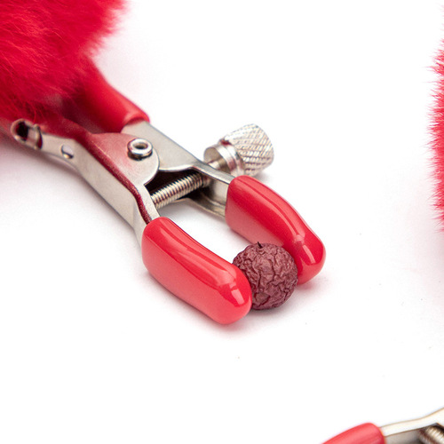 Erotic clamps for teasing the chest, rabbit tail nipple rings for stimulating nipples, slave clamps for women, and vaginal clamps for couples' punishment tools 