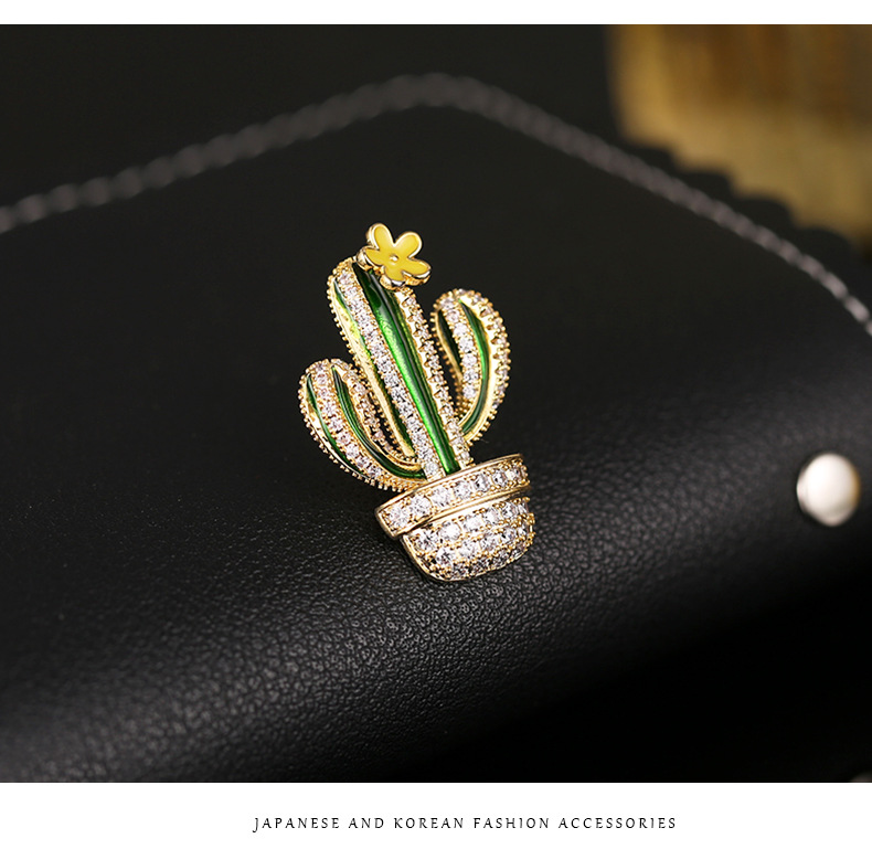 Petit Col Boucle Col Pin Broche 2021 Nouvelle Mode Broche Accessoires Mignon Japonais Style Cactus Anti-exposition Broche display picture 3