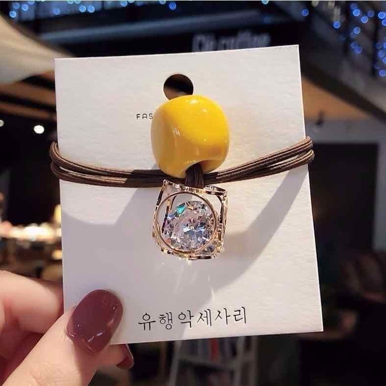 韓国の女性の髪輪ネットの赤い髪飾りの髪飾りの透かし彫りの皮筋の2元の店は髪の毛のひもの高弾力のアクセサリーを刺します。|undefined