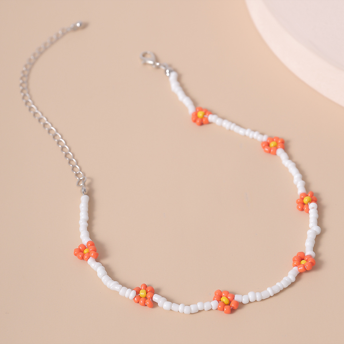 Creative Jewelry Small Daisy Necklace Simple Rice Bead Necklace Wholesale Nihaojewelry display picture 26