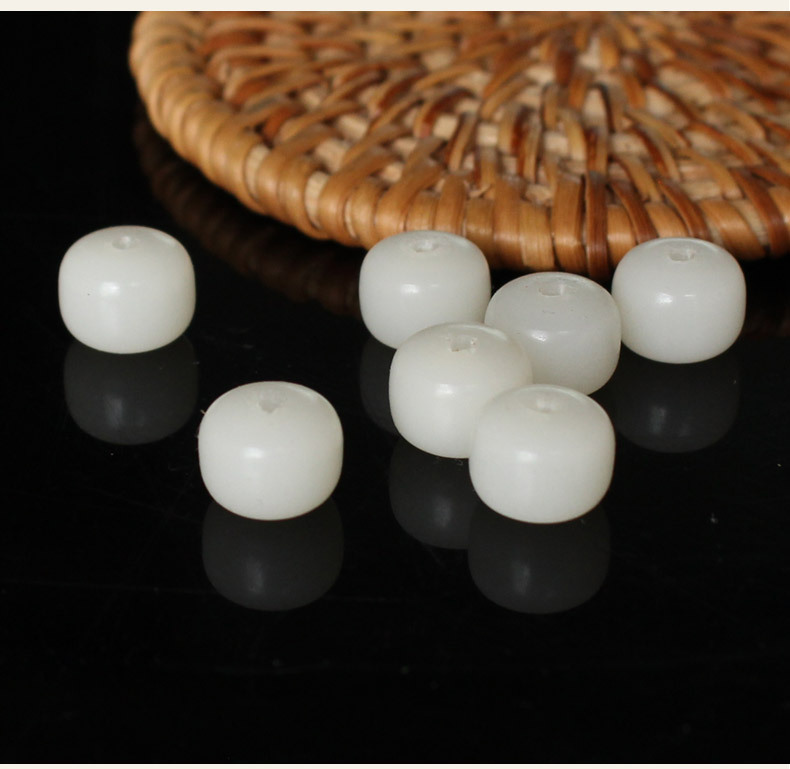 白玉菩提桶珠_12.jpg